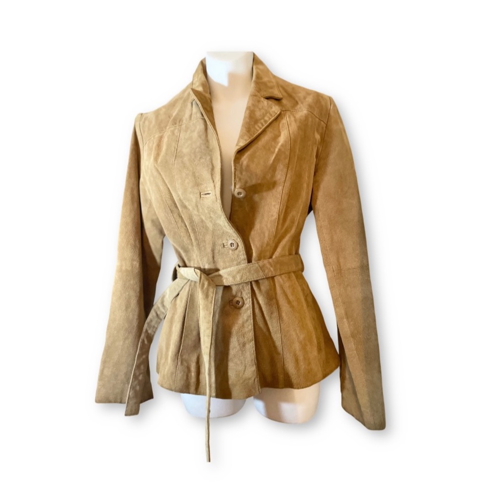 Wilsons leather jacket buttons with tie belt